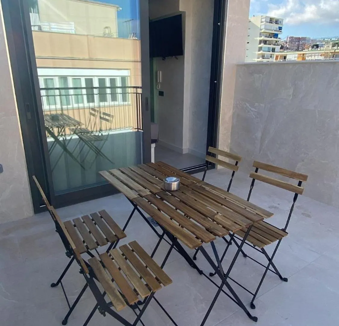 Suite Playa Carihuela Apartamentos トレモリノス スペイン