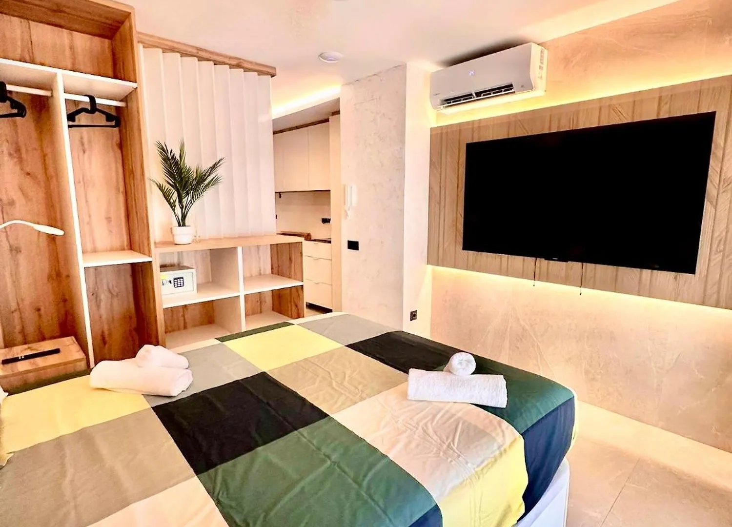 Suite Playa Carihuela Apartamentos Torremolinos